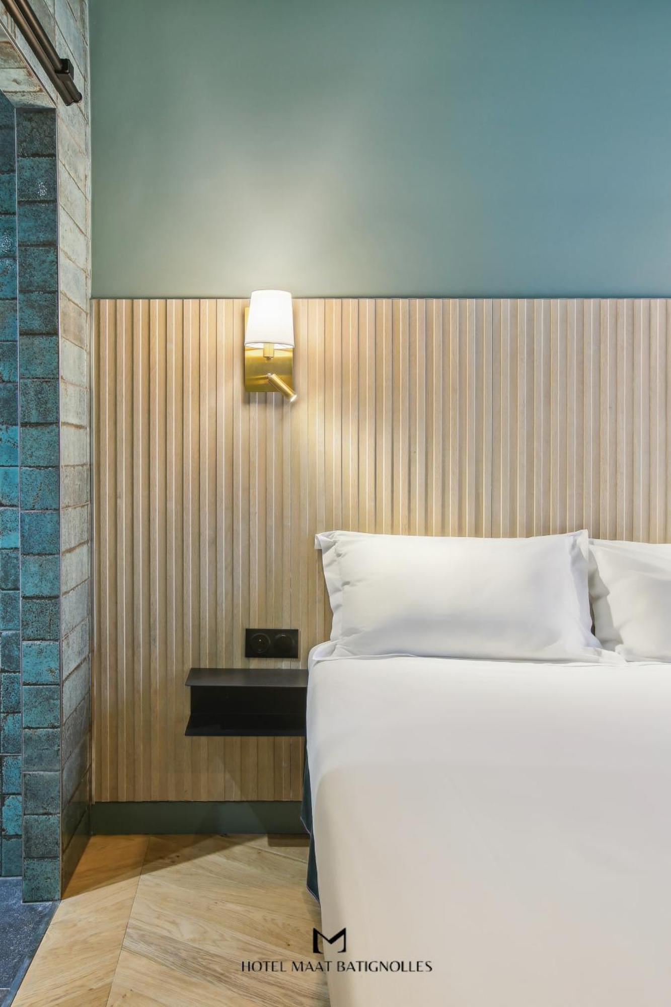 Hotel Maat Batignolles Paris Exterior photo